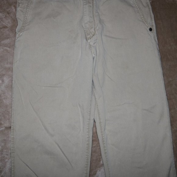 Timberland Khaki Pants - Waist 36x30 Inseam - Length 42 - Rise 12 - Picture 3 of 10